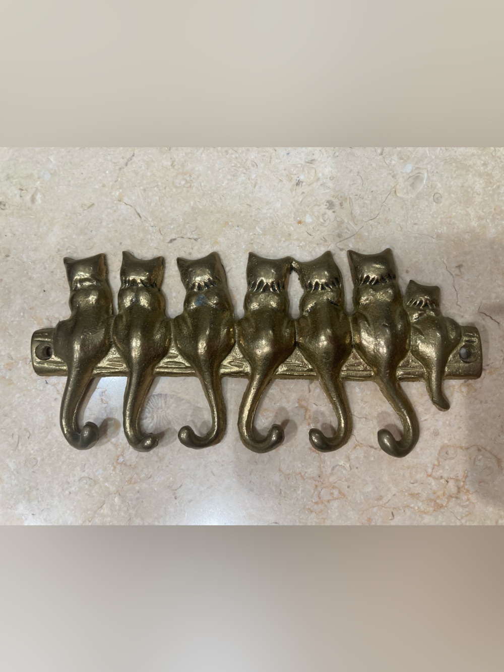 Vintage Brass Cat Key Holder - Seven Cat Tail Hooks - Picture 2 of 5